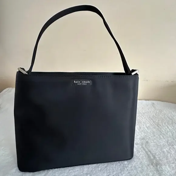 Kate Spade Black Nylon Shoulder Bag Sleek Minimal Y2K Classic Chic Clean Girl - Picture 3 of 16
